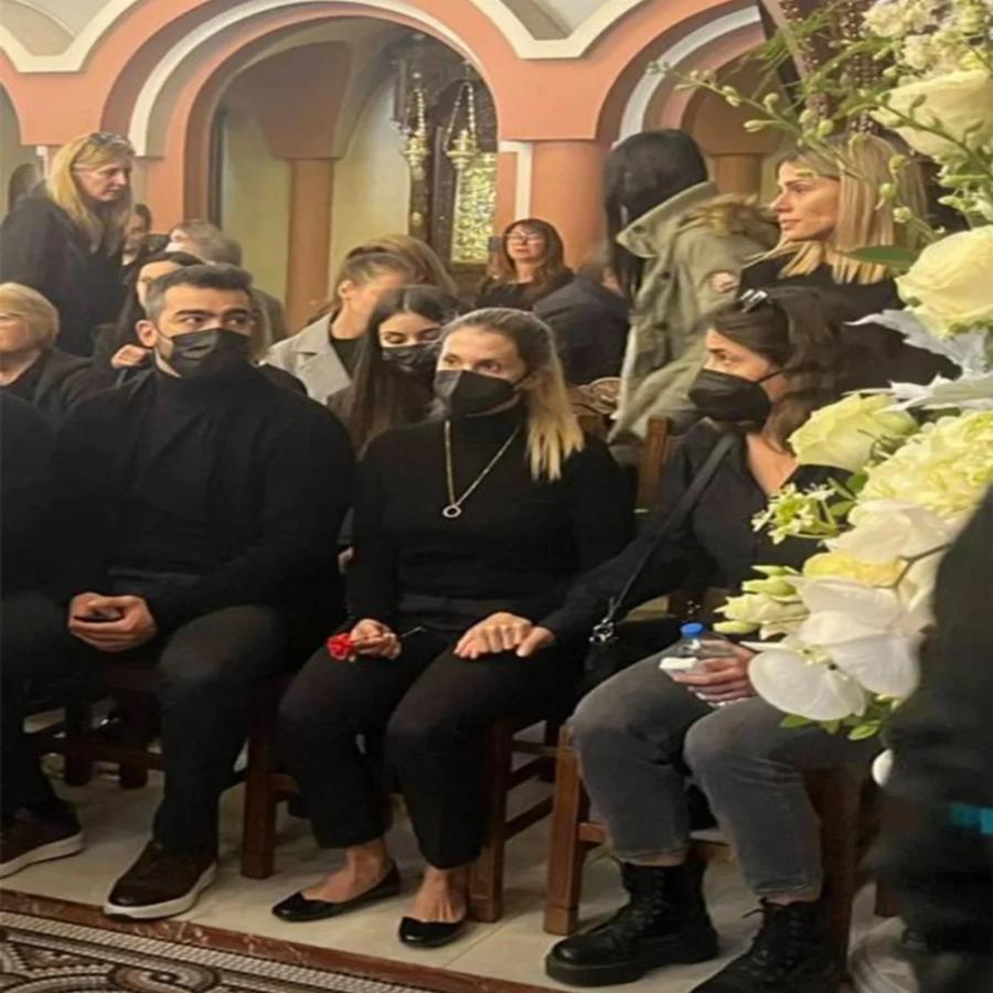 Αλέξανδρος Νικολαΐδης: Λύγισαν και οι πέτρες στην κηδεία του – «Παλικάρι μου, αετέ μου, πώς θα το περάσω αυτό»