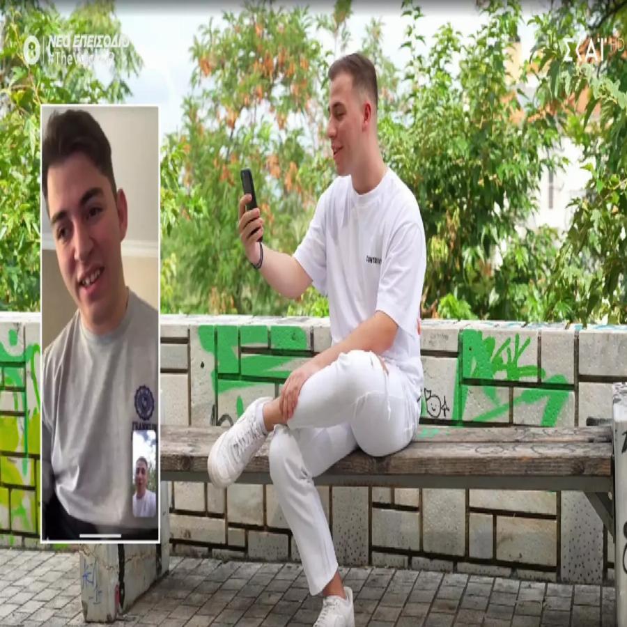 Συγκίνηση στο The Voice: «Γεννηθήκαμε πρόωρα στους έξι μήνες, έτυχε να συμβεί σε εκείνον»