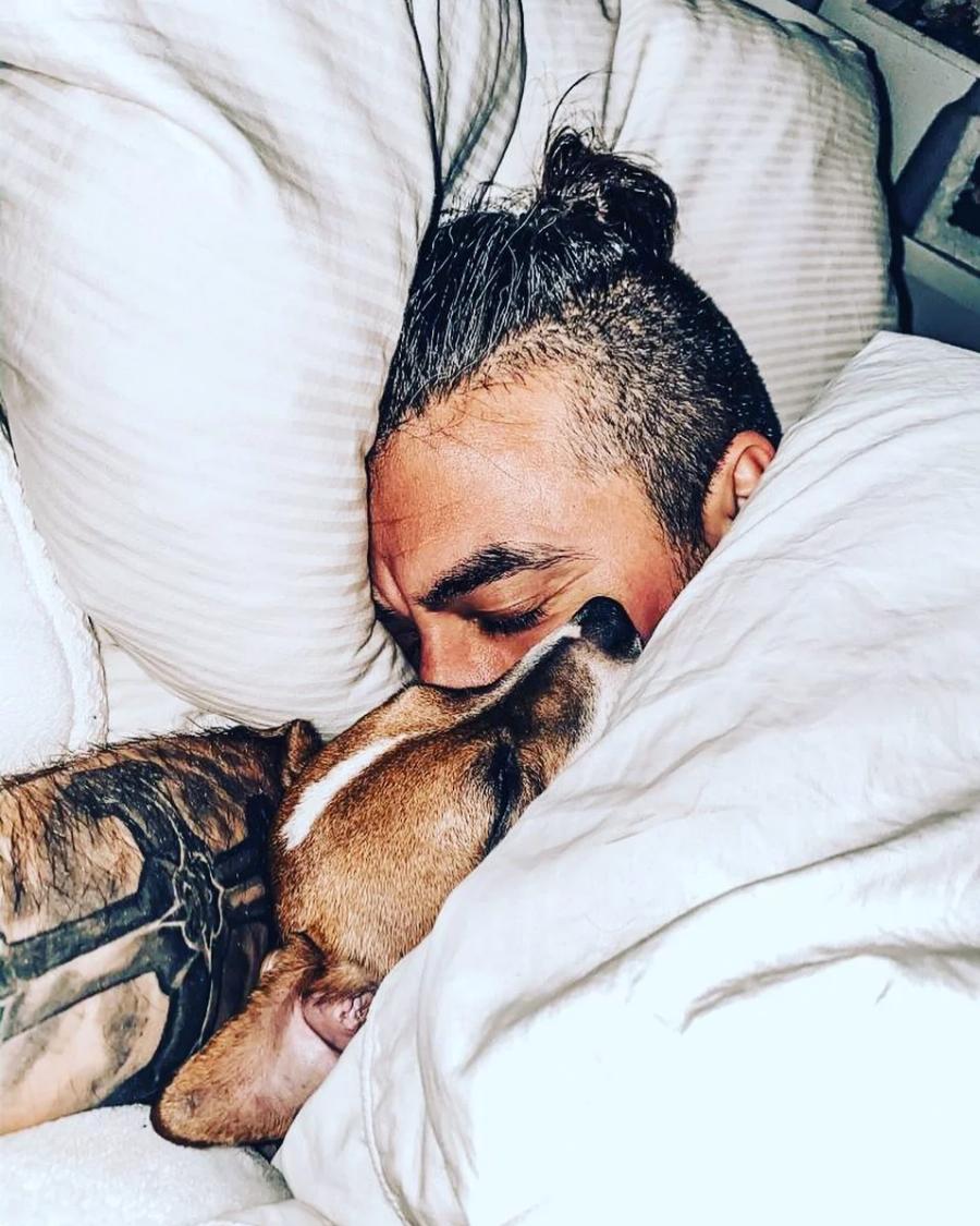 Κατάλευκο και ονειρεμένο: Αυτό είναι το μίνιμαλ σπίτι της Μαρίας Κορινθίου και του Γιάννη Αϊβάζη