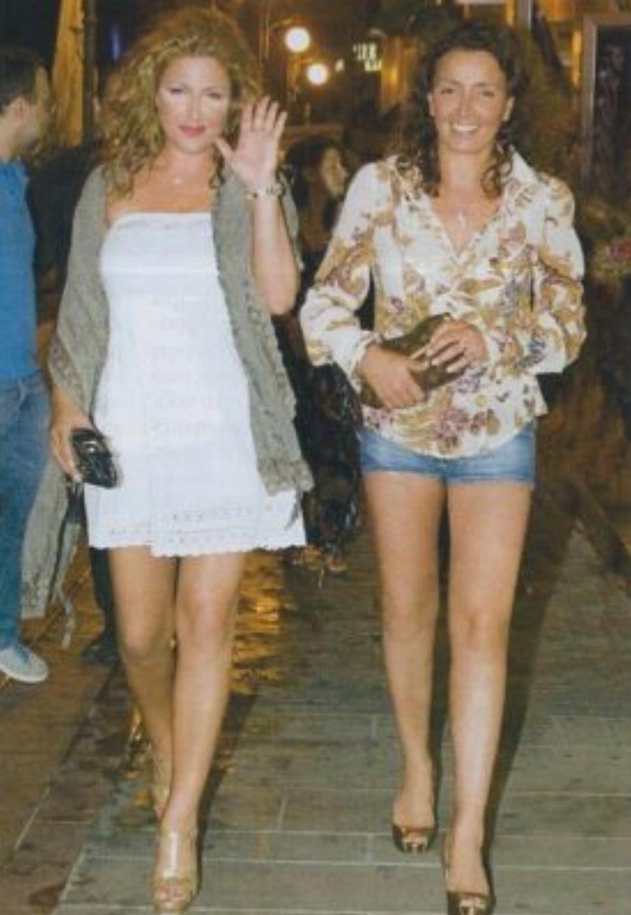 Κούκλα και ίδια με την Έλενα: Διέρρευσε φωτογραφία της αδερφής της Παπαρίζου και η ομοιότητα είναι εκπληκτική