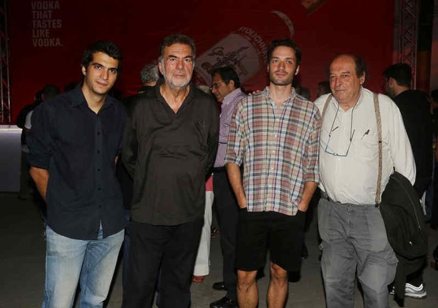 Λάκης Κομνηνός: Οι γυναίκες που σημάδεψαν τη ζωή του, το ακραίο σκηνικό με θαυμάστρια και ο γιος που πήρε τη γοητεία του