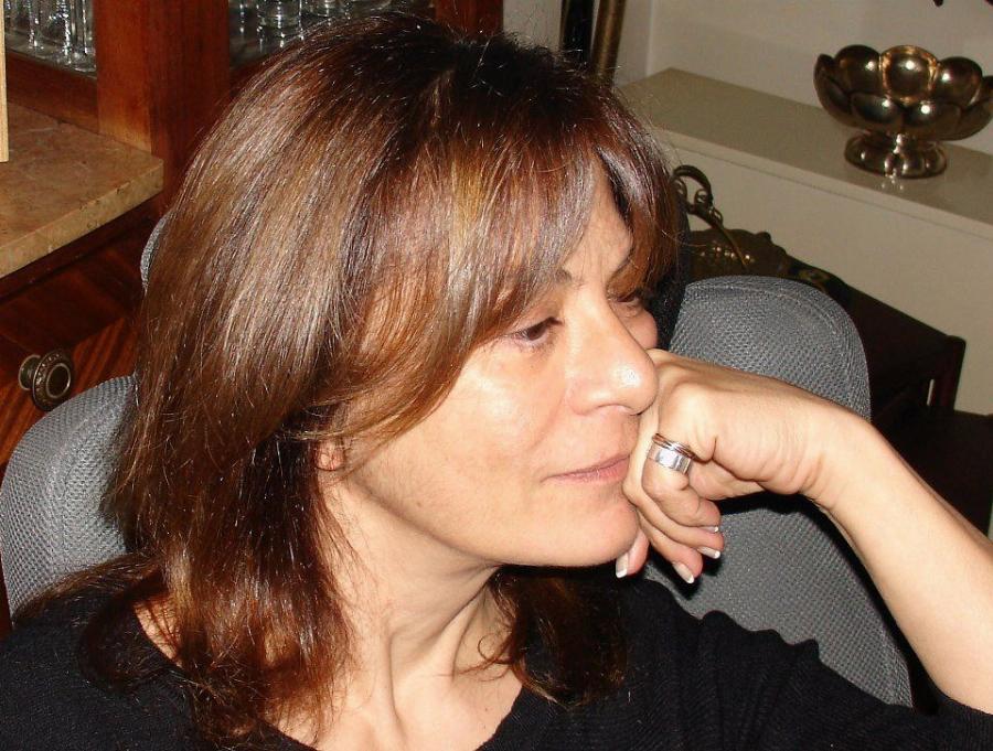 Λάκης Κομνηνός: Οι γυναίκες που σημάδεψαν τη ζωή του, το ακραίο σκηνικό με θαυμάστρια και ο γιος που πήρε τη γοητεία του