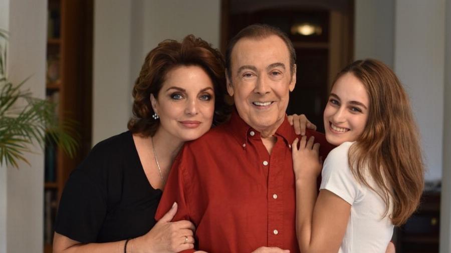 Άντζελα Γκερέκου: Τα δάκρυα για τον Τόλη Βοσκόπουλο, η κόρη τους και η μεγάλη πικρία