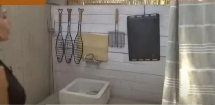 Ναταλία Δραγούμη: Το υπέροχο εξοχικό σπίτι της ηθοποιού, η παραμυθένια αυλή, ο σύζυγός της και το υπαίθριο μπάνιο για να βλέπει τα αστέρια