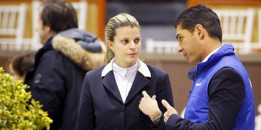 Κανείς δεν πήρε χαμπάρι ότι είναι η Αθηνά Ωνάση: Μελαχρινή, ατημέλητη και χωρίς άντρες της ασφάλειας στο Μόντε Κάρλο