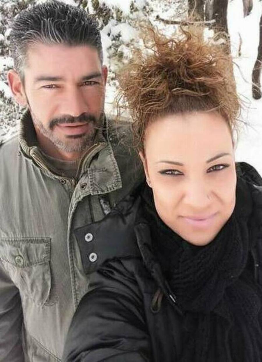 Πιο ερωτευμένος από ποτέ ο Πανίκος Πιλάλης: Αυτή είναι η κούκλα σύζυγος του Αποστόλη από τη Γη της Ελιάς