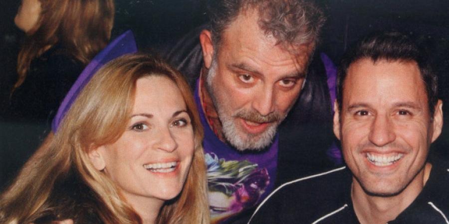 Πασχάλης Τσαρούχας: Η αποκάλυψη πως είχε πέσει θύμα σεξουαλικής παρενόχλησης, ο γάμος με την Παπαθωμά και οι φωτογραφίες με τον γιο του