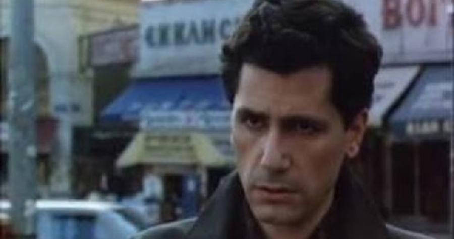 Μιχάλης Μανιάτης: Η αποθέωση στα 80s, η ξαφνική εγκατάλειψη της καριέρας του και η ζωή σε μια σπηλιά στην Κυπαρισσία