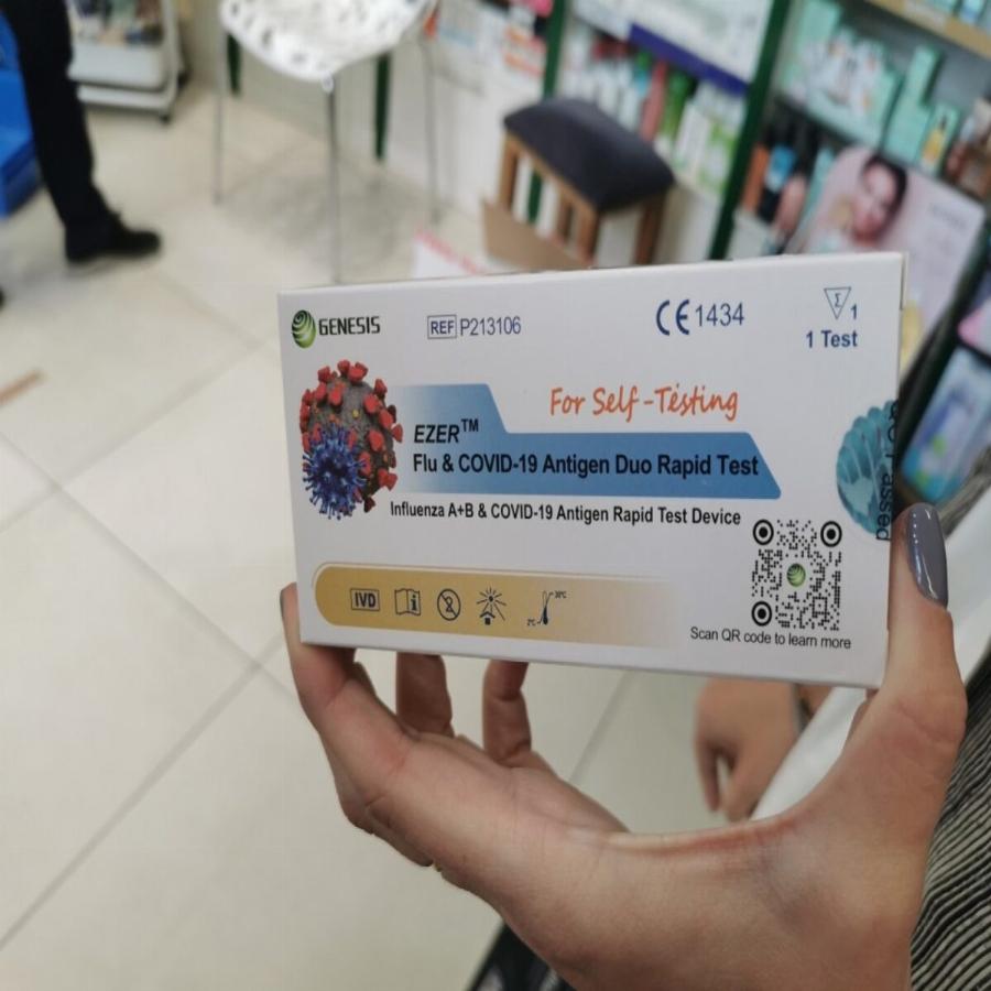 Κατέφθασαν και στην Ελλάδα: Ήρθαν τα διπλά self test που ανιχνεύουν κορωνοϊό και γρίπη