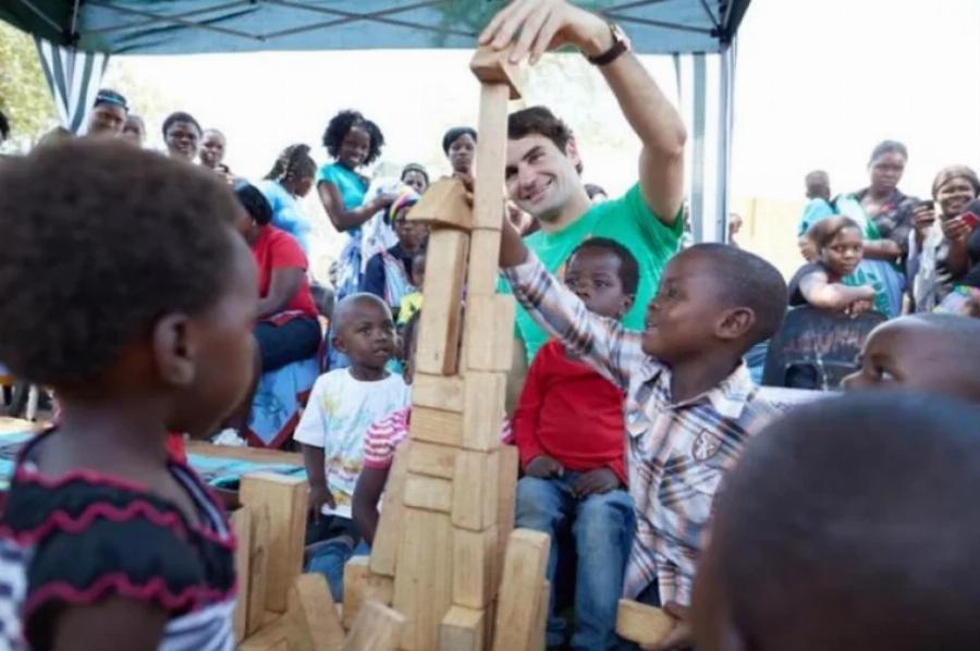 Ρότζερ Φέντερερ: Η τεράστια φιλανθρωπία στην εκπαίδευση των 6 πιο φτωχών χωρών της Αφρικής