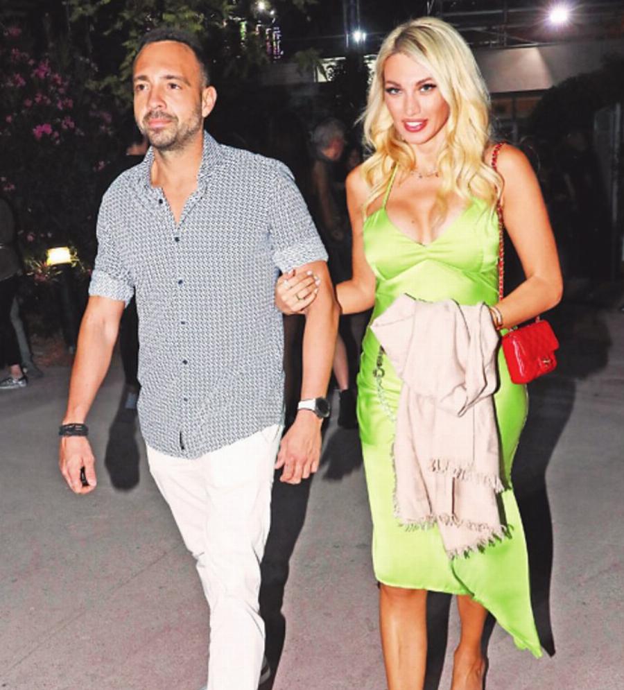 Κρυφά με 10 καλεσμένους: Η Κωνσταντίνα Σπυροπούλου παντρεύτηκε τον Βασίλη Σταθοκωστόπουλο