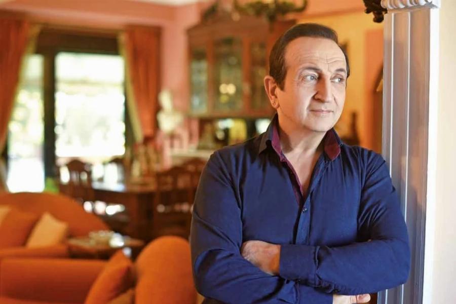 Σπύρος Μπιμπίλας: «Μοιάζω με τον Μέγα Αλέξανδρο»