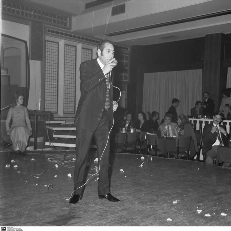 Μερακλής μέχρι το τέλος: Το τελευταίο λεβέντικο ζεϊμπέκικο του Στράτου Διονυσίου που συγκλονίζει