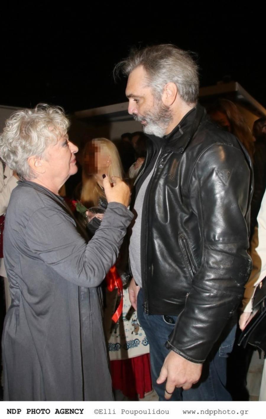 Μετά από χρόνια και πάλι μαζί η Τάνια Τσανακλίδου και ο Άλκης Κούρκουλος: Η τρυφερή αγκαλιά του πρώην ζευγαριού