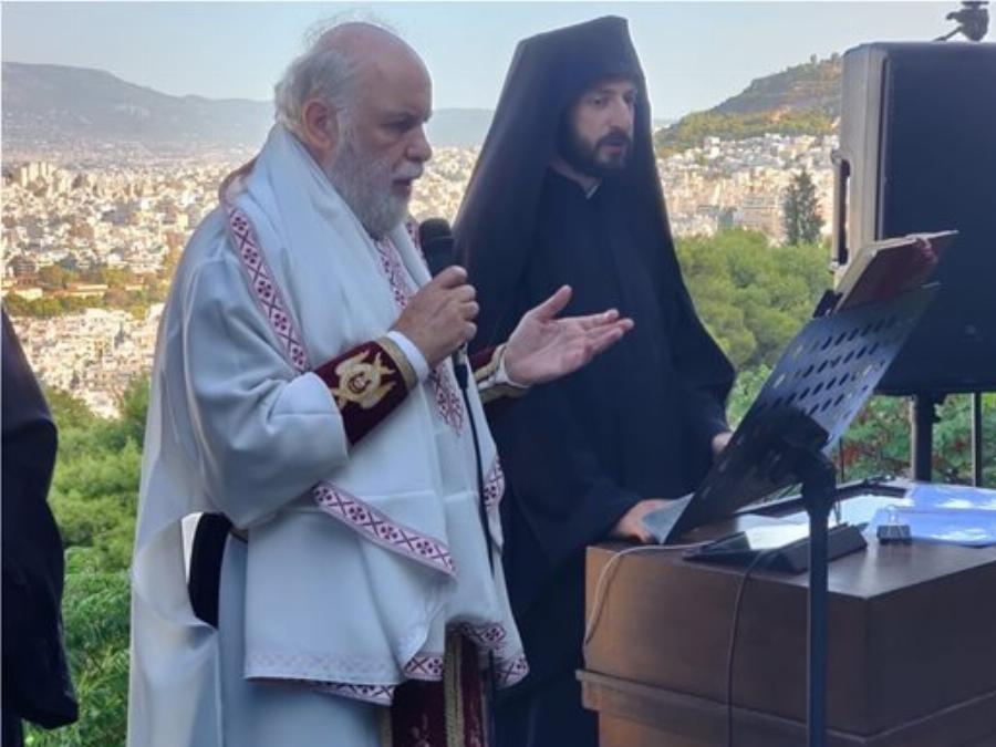 Αποκάλυψη από τον π. Δημήτριο: «ΔΕΝ Φεύγω, Πάντα εδώ στους Αγίους Ισιδώρους Λυκαβηττού»