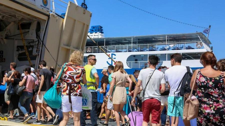 Ο νικητής και ο χαμένος της σεζόν: Τα ελληνικά νησιά που αποθεώθηκαν το καλοκαίρι και ο προορισμός που είχε τη μεγαλύτερη πτώση