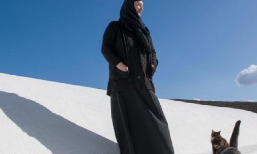 Από τουρίστρια έγινε μοναχή: Η ιστορία της Γερόντισσας Ειρήνης που θεραπεύει ανθρώπους με κατάθλιψη