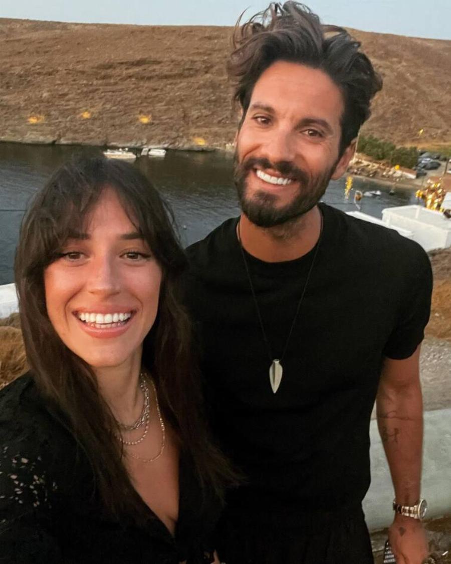 Με ένα παθιασμένο φιλί: Ο Γιώργος Καράβας έγινε 40 ετών και η Ραφαέλα του ευχήθηκε με έναν ξεχωριστό τρόπο