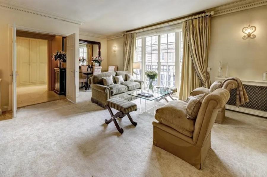 Θα γινόταν έξαλλος ο Αριστοτέλης: Το «θρυλικό» ανάκτορο στο εξωτερικό που λάτρευε και ξεπούλησε η Αθηνά Ωνάση