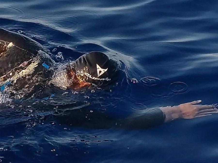 Σπύρος Χρυσικόπουλος: Ο Έλληνας που κολύμπησε από την Ρόδο στο Καστελόριζο σε 64 ώρες χωρίς διακοπή