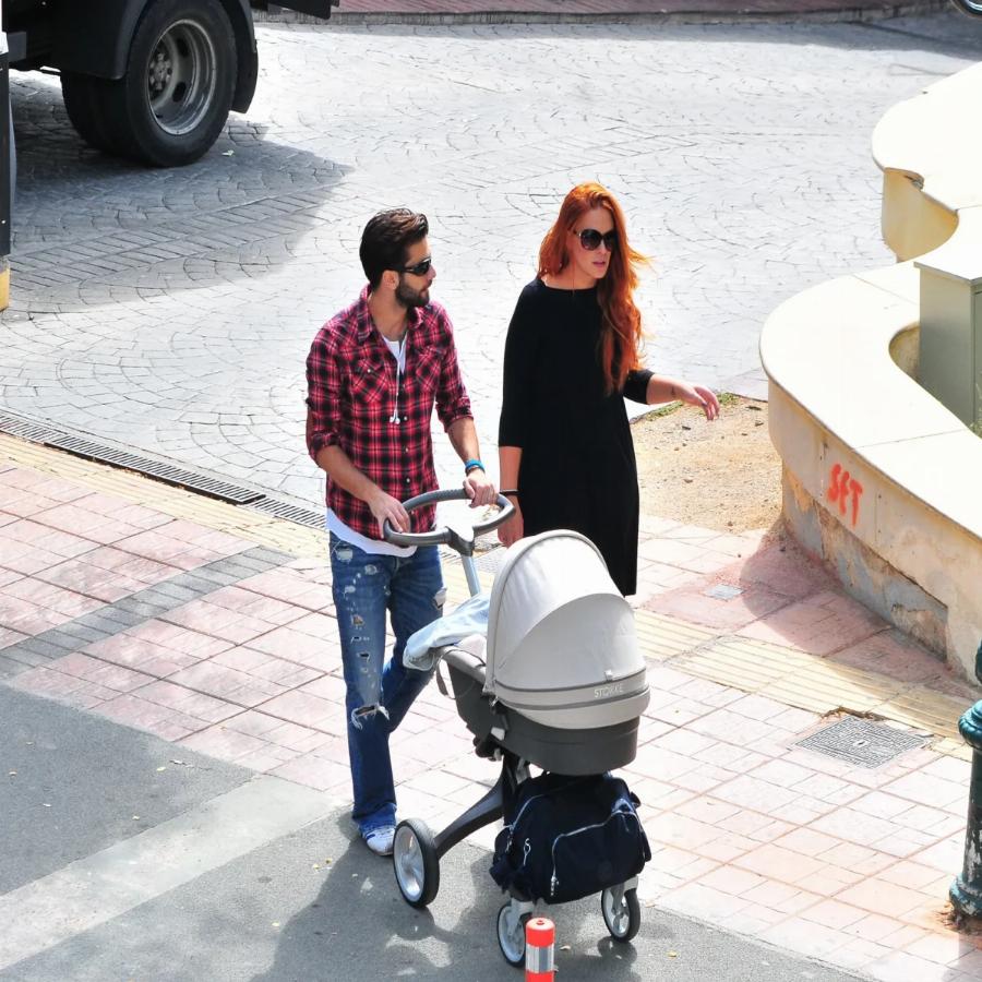 Όταν ήταν μέσα στα μέλια: Οι αγκαλιές και τα φιλιά Χρηστίδου – Μαραντίνη στη Μύκονο το 2015