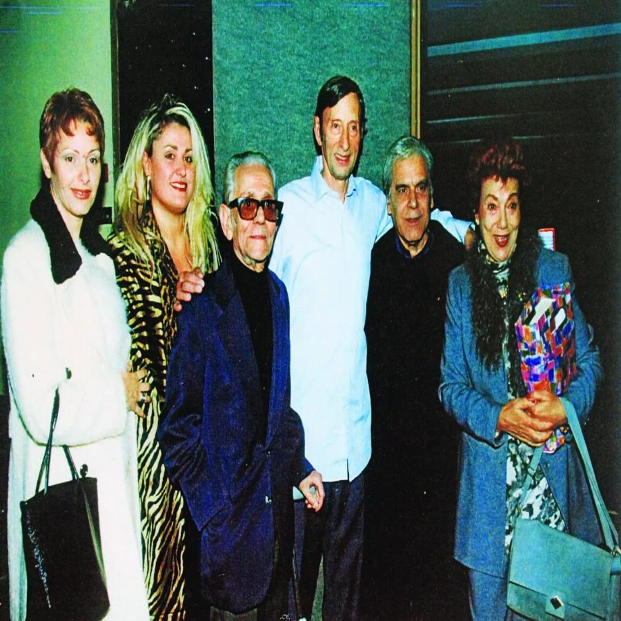 «Εγώ τα χρήματά μου τα έφαγα στο καζίνο»: Σήμερα ο Μανώλης Δεστούνης στα 85 του μιλάει για όλους και για όλα