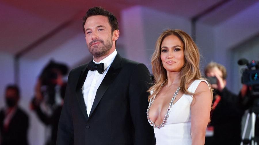 Άρχισαν τα όργανα στο γάμο τους: Η Τζένιφερ Λόπεζ δεν αντέχει άλλο την ακαταστασία και το κάπνισμα του Μπεν Άφλεκ