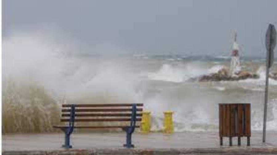 Ο Σάκης Αρναούτογλου προειδοποιεί: «Μην παρκάρετε αυτοκίνητα κάτω από δέντρα, έρχονται πολύ ισχυροί άνεμοι»