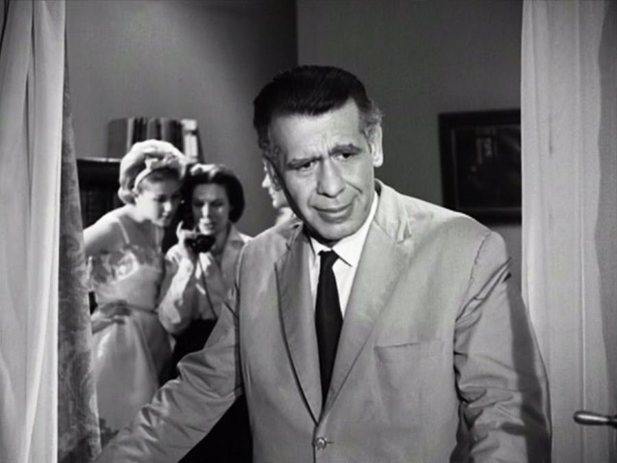 Βασίλης Διαμαντόπουλος: Ο ηθοποιός-δάσκαλος, το ντεμπούτο στην υποκριτική, τα χρόνια της εξορίας, οι γάμοι, τα παιδιά και ο άδοξος θάνατος