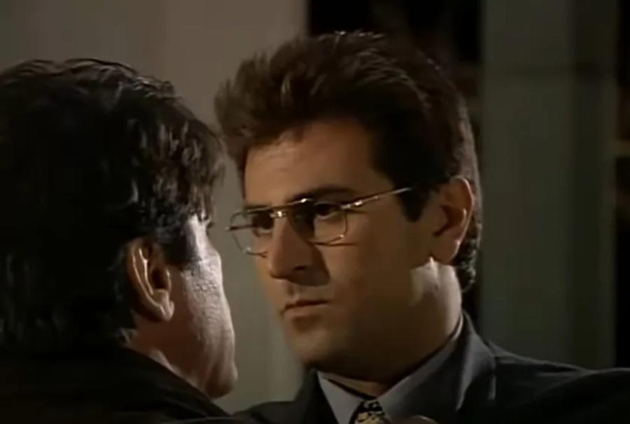 Κώστας Αποστολίδης: Ο «άγνωστος» γόης της τηλεόρασης, η καλλονή σύζυγος, τα 3 παιδιά και η λαχαναγορά