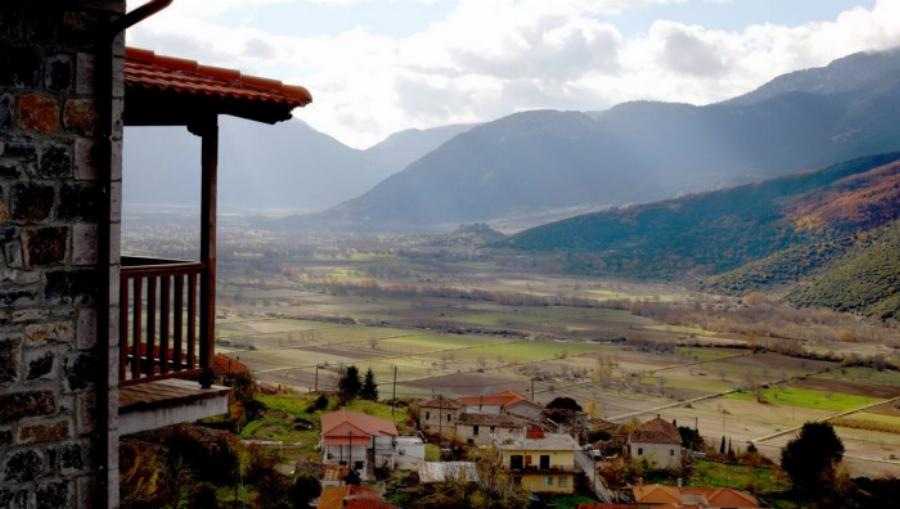 Τα 5 χωριά που είναι οι απόλυτοι χειμερινοί προορισμοί: Το μαγευτικό τοπίο και γιορτινό κλίμα της εποχής