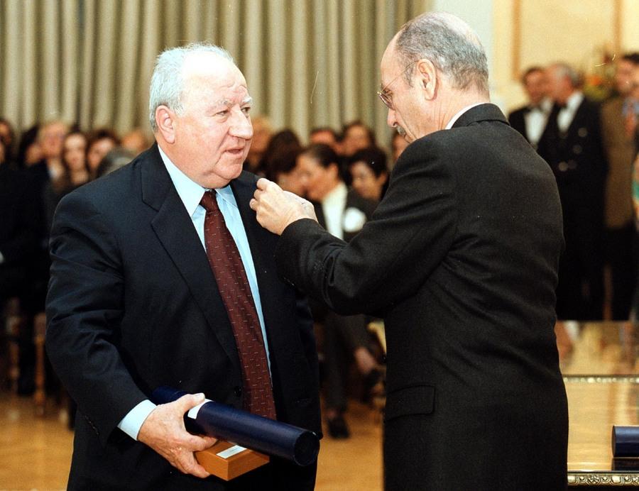 Ανειπώτη θλίψη: Έφυγε από την ζωή ο σεισμολόγος Βασίλης Παπαζάχος