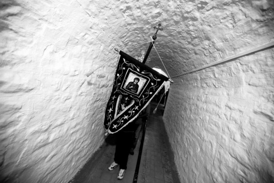 Η στάση που επιβάλλεται να κάνεις: Η καθηλωτική Αγία Παρασκευή στην Κοιλάδα των Τεμπών με το κρυφό θαυματουργό προσκύνημα