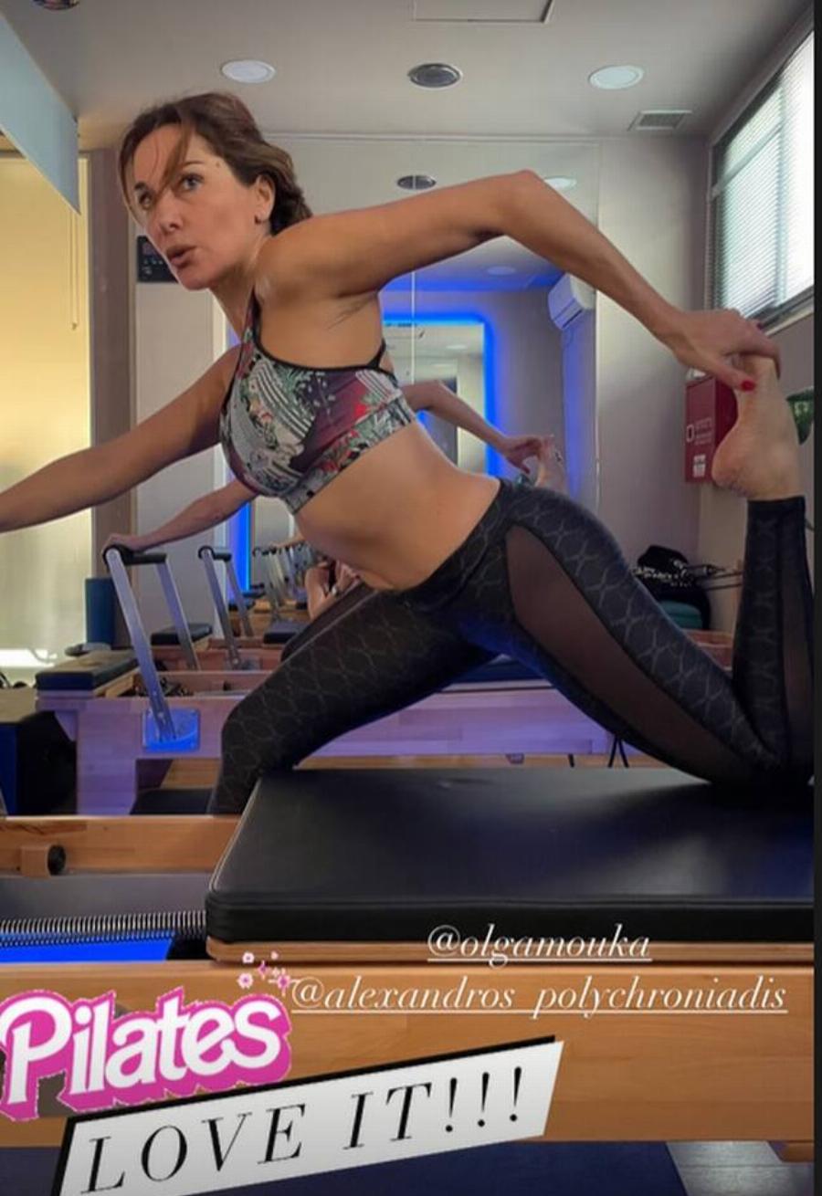 Λιώνει το κορμί της η Δέσποινα Βανδή: Κάνει πιλάτες με τον σύντροφο της κόρης της, Αλέξανδρο και το σώμα της δεν υπάρχει