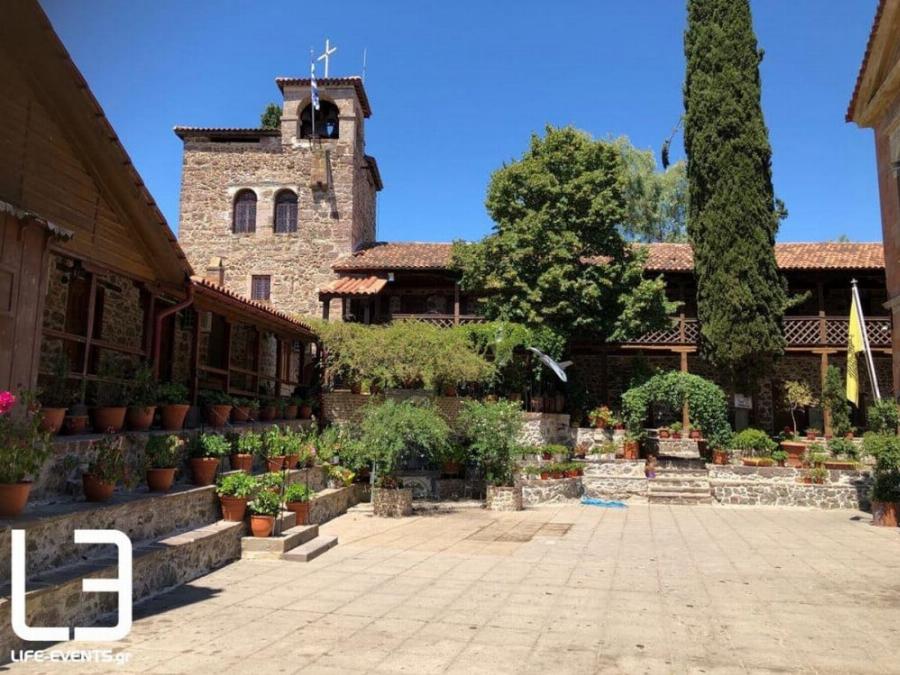 Ο Ταξιάρχης στο Μανταμάδο: Η ιστορία της θαυματουργής σπάνιας εικόνας του Αρχάγγελου Μιχαήλ