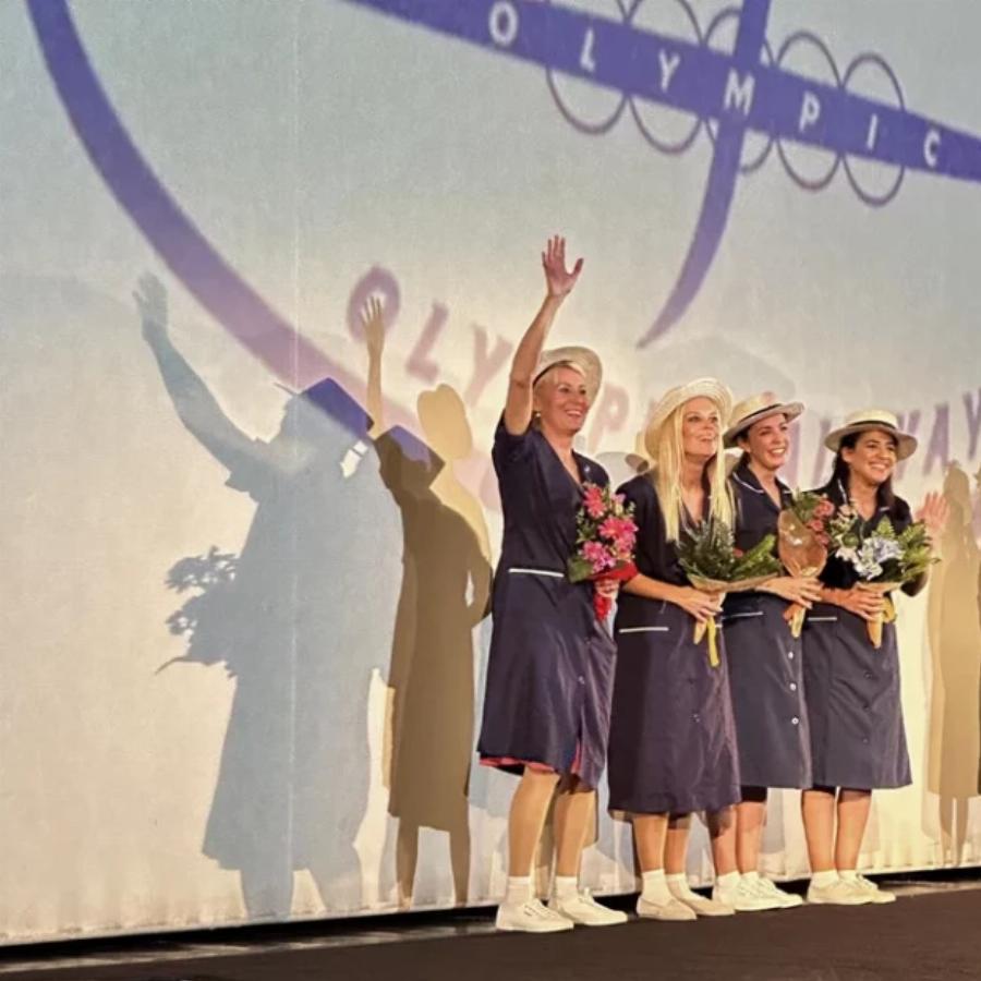 Πρώτη φορά πάνω στο σανίδι: Η Νατάσα Παζαΐτη εντυπωσίασε με τις θεατρικές της ικανότητες