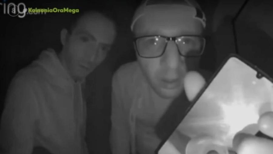 Ληστές για κλάματα στο Παλαιό Φάληρο: Τους έπιασε κάμερα και οι ένοικοι τους έκαναν αφίσα