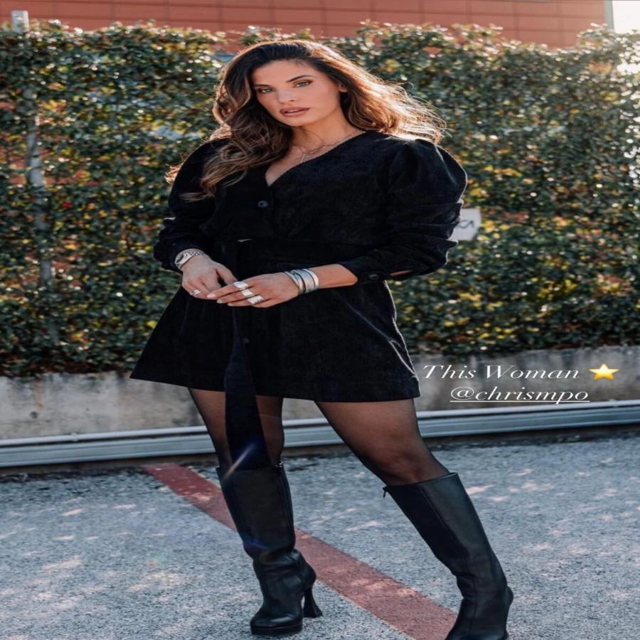 Τις ερωτευτήκαμε: Η Χριστίνα Μπόμπα φόρεσε τις «μπότες της χρονιάς», ουρές στα καταστήματα για ένα ζευγάρι