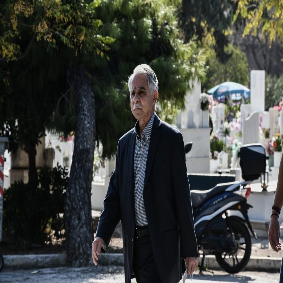 Ηλίας Ζερβός: Βαθιά οδύνη στην κηδεία του αγαπημένου ηθοποιού