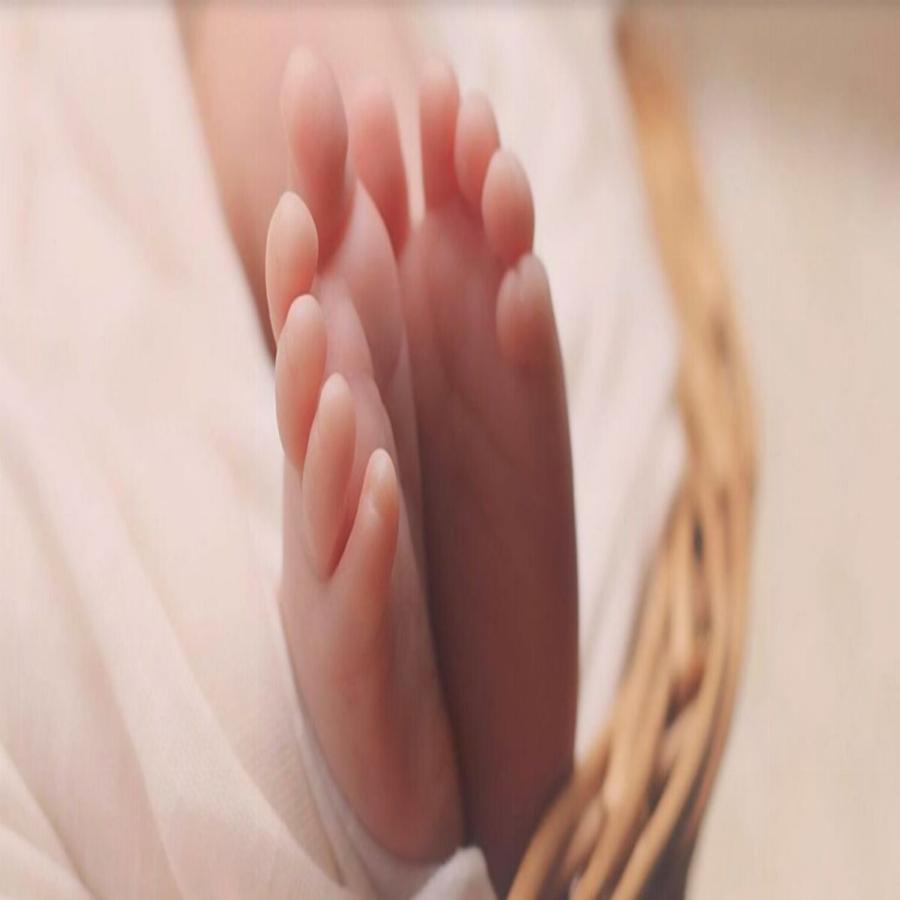 Λάρισα: Άνδρας κρίθηκε ένοχος από το δικαστήριο επειδή φίλησε ξένο μωρό σε νοσοκομείο