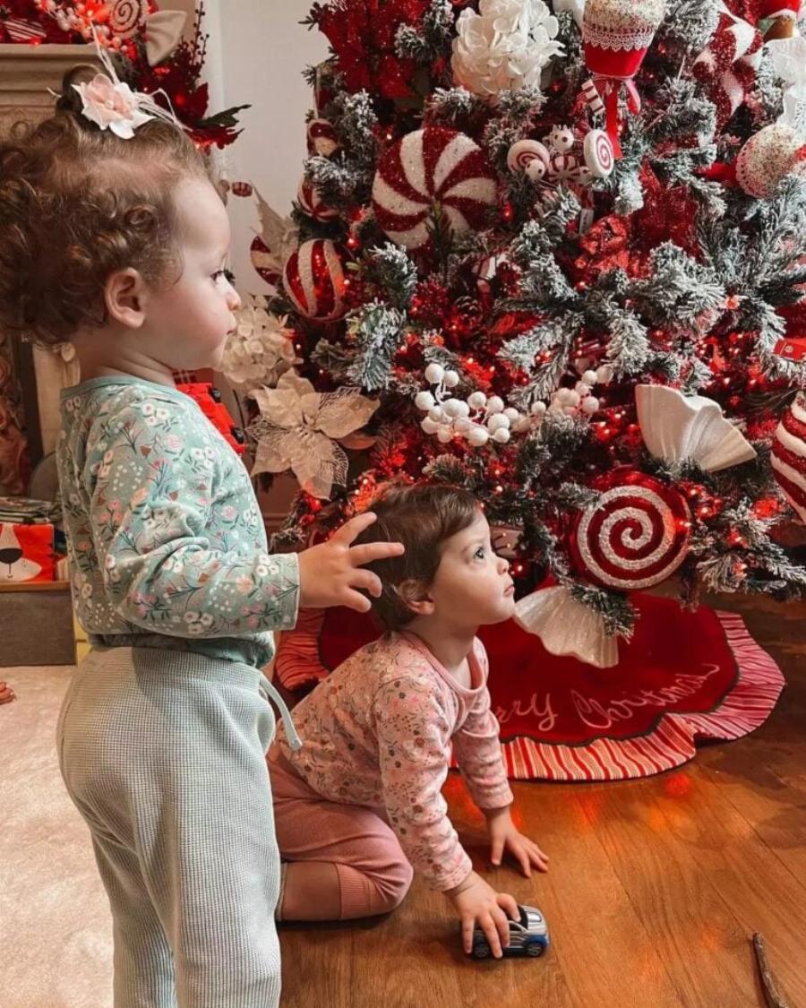 Το εντυπωσιακότερο χριστουγεννιάτικο δέντρο: «Βγαλμένο από το Hollywood» – Η υπερπαραγωγή διαόσμηση των Μπόμπα και Τανιμανίδη