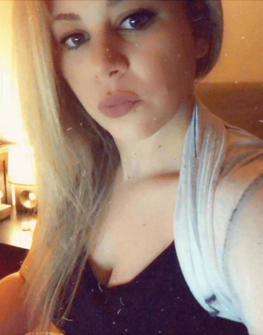 Στάθηκε ξανά στα πόδια της: Η νέα δουλειά της κόρης του αρτοβιομήχανου Κατσέλη ως nail artist