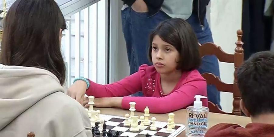 «Έπαιξα χαλαρά»: Η 9χρονη Μαριάντα Λάμπου έγινε πρωταθλήτρια Ευρώπης στο σκάκι