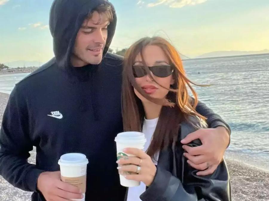 Έγκυος στον έκτο μήνα η Ελένη Φουρέιρα: Η εγκυμονούσα τραγουδίστρια θα πραγματοποιήσει την πρώτη της δημόσια εμφάνιση