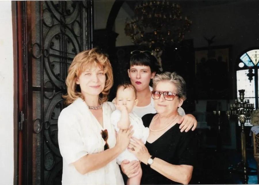 Ανείπωτος θρήνος για την Αιμιλία Υψηλάντη: Η πολύ βαθιά σχέση με την μοναχοκόρη της Μαρίνα που «έσβησε» από ανακοπή καρδιάς