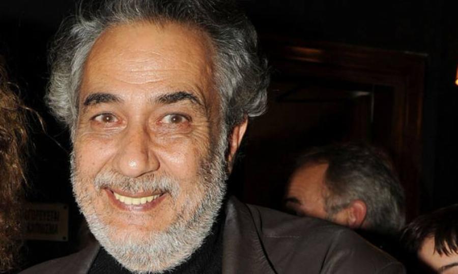 Κώστας Αρζόγλου για τη νύχτα της 17ης Νοεμβρίου: «Με στρίμωξαν στη Βησσαρίωνος κι έφαγα το ξύλο της χρονιάς μου»