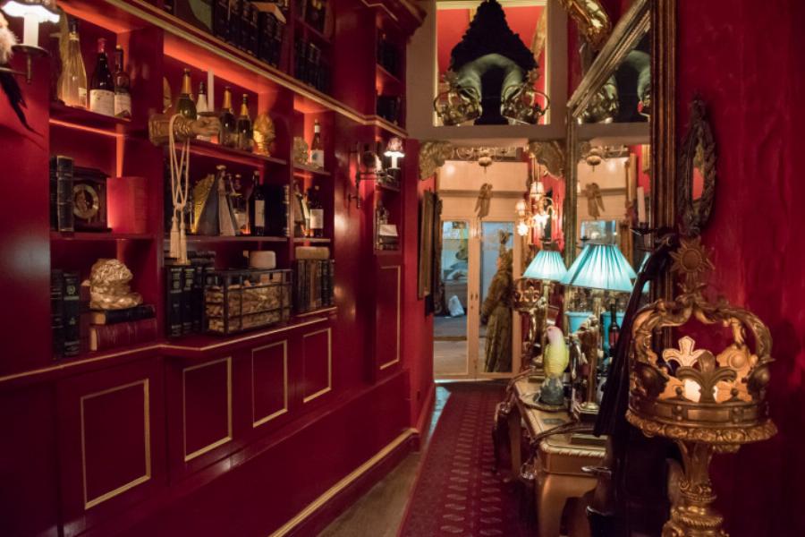 Με εορταστική διάθεση: Τα 4 πιο εντυπωσιακά μαγαζιά της Αθήνας για να μπεις στο Χριστουγεννιάτικο κλίμα