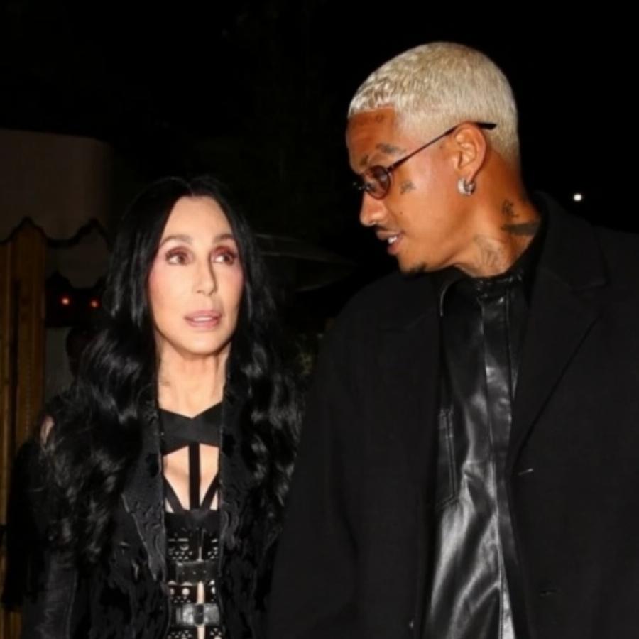 Ζει τον απόλυτο έρωτα η Σερ: Αυτός είναι ο 36χρονος σύντροφός της τραγουδίστριας