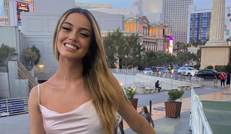 Παραμυθένια φωνή:  Η Δανάη Λιβιεράτου έχει φωνάρα και αποθεώνεται στο Instagram