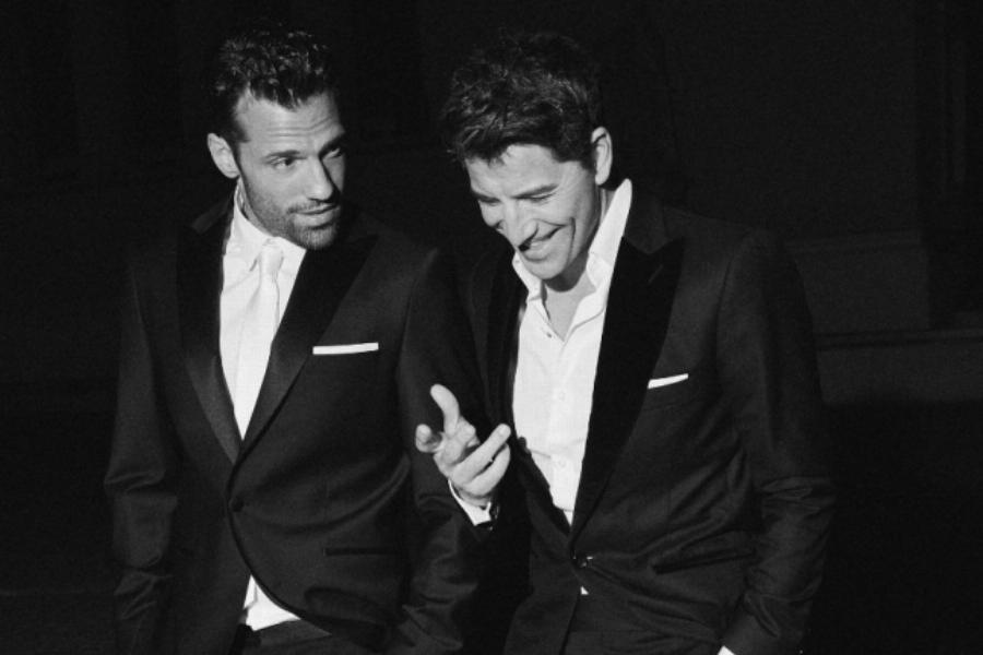 Χαμός στην πρεμιέρα του Αργυρού με τον Ρουβά: Προσπαθούν να ισορροπήσουν σε «βουνό» από γαρύφαλλα στην πίστα